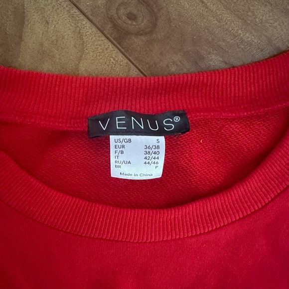 Cold shoulder bow sweater - Picture 5 of 7